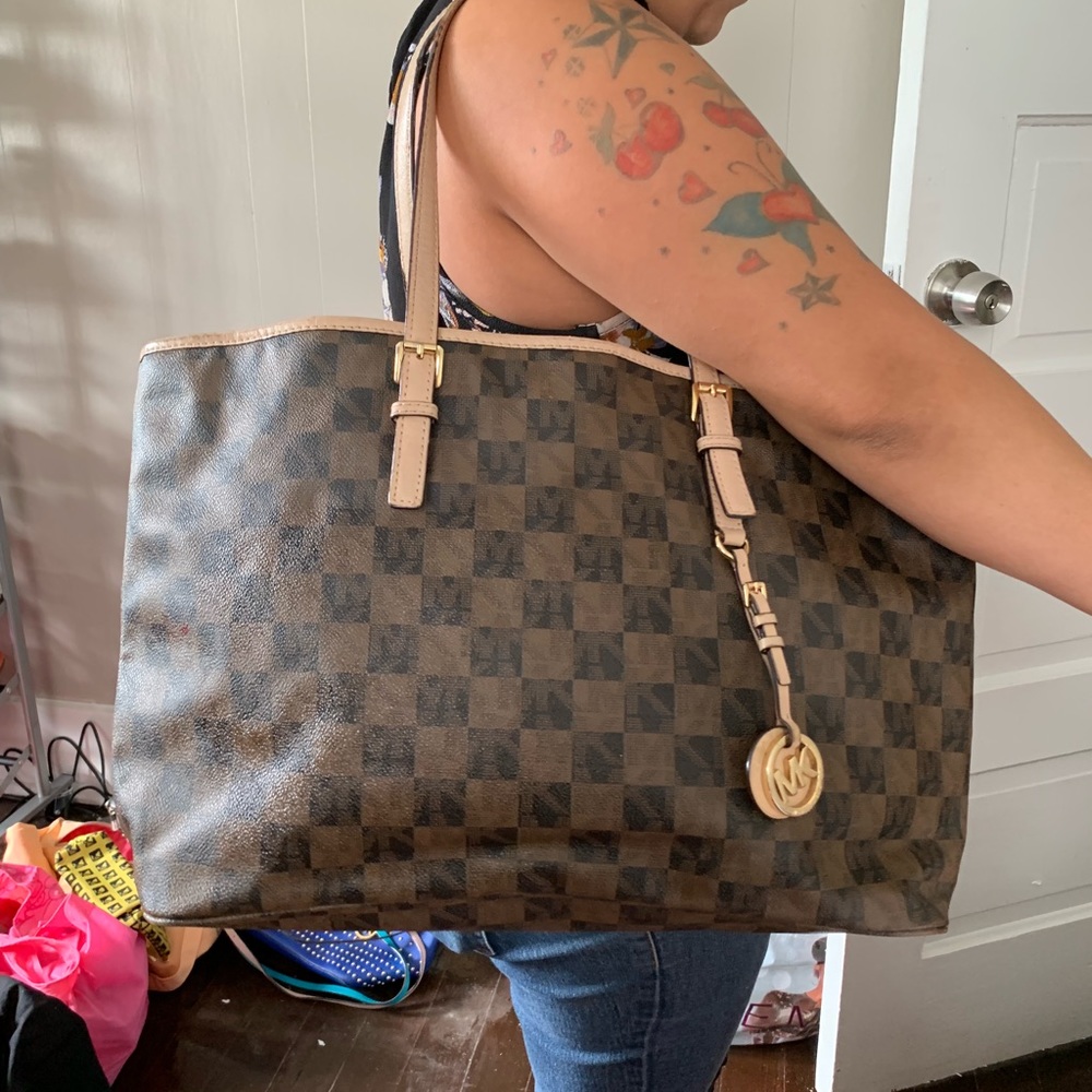 Michael Kors large checkerboard Jet Set tote